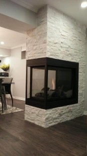 Quartzite Ledge Series - Snow White