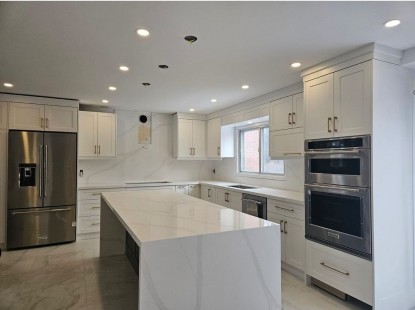 Full Kitchen + Backsplash + Waterfall Island - Newmarket